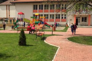 A fost semnat contractul de finanţare pentru reabilitarea şi modernizarea şcolii primare din Tulgheş