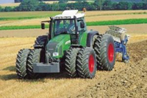 APIA începe plăţile în avans pentru fermierii care au depus cereri unice de plată