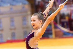 Evoluţii spectaculoase la gimnastică ritmică, recompensate cu premii la Iaşi şi Bucureşti
