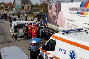 FOTO.Familie revoltată! Poliţia raportează „accident uşor”, dar rănitul a fost transferat cu elicopterul SMURD!