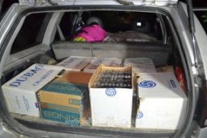 Doi cetateni romani cercetati pentru contrabanda si 4.000 pachete tigari confiscate, in Maramures