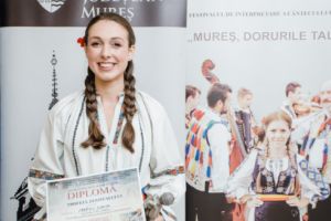 Diana Izabela Marin, câştigătoarea Trofeului ”Mureş, dorurile tale…”