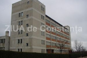 Primaria Harsova a atribuit un contract pentru achizitia de echipamente medicale. Cine le va livra (document)