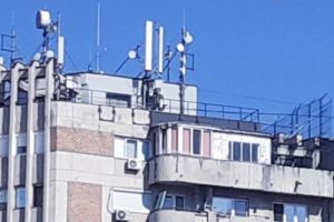 ATENTAT la viaţa noastră: Unul din trei blocuri va avea antene 5G