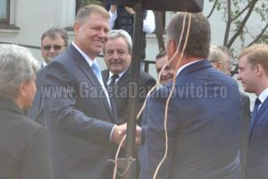 Reproşurile pe care târgoviştenii i le aduc lui Iohannis… „E neamţ şi nu e ortodox”. Ce spune PNL