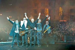 Concert Voltaj în parcarea de la Shopping City Sibiu