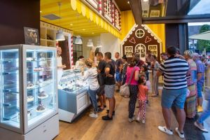Daily – restaurantul-gelaterie, cu cascadă de ciocolată, în Iulius Town Timişoara