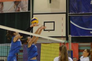 Debut şi cu ultima echipă la volei