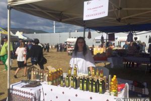 Uleiurile presate la rece într-o gospodărie din judeţul Alba, căutate în toată ţara pentru proprietăţile lor