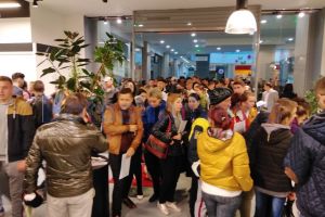 Peste 400 de locuri de muncă anunţate la Bursa locurilor de muncă pentru absolvenţi