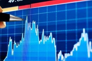 ”Fluent în Finanţe”, la Hotel Privo