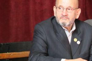 INTERVIU cu prof. George Cazacu: ”Descentralizarea învăţământului, principalul scop al Alianţei Colegiilor Centenare din România”