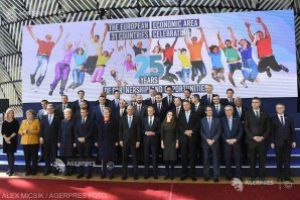 Liderii europeni aprobă printr-o declaraţie noul acord privind Brexitul