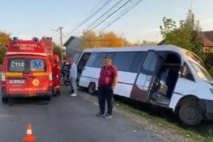 VULCANA PANDELE: Grav accident de circulaţie cu 3 victime