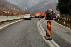 Lucrări pe Valea Oltului. Trafic îngreunat până vineri seara