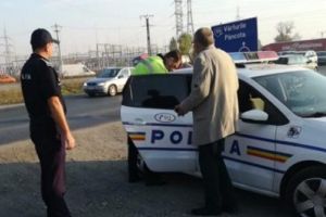 Sute de maşini au fost TRASE PE DREAPTA! Ce au urmărit poliţiştii