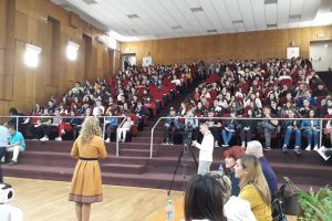 Campania “Alcoolul nu te face mare” s-a întâlnit cu peste 200 de elevi de la Liceul de Arte Bălaşa Doamna