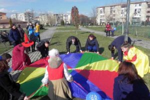 Asociaţia ,,Raul Cosmin pentru persoane cu dizabilităţi” invită voluntarii la Ateliere creative gratuite pentru adulţi