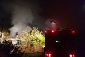 Judetul Constanta. Incendiu puternic la un imobil. A fost distrus in totalitate