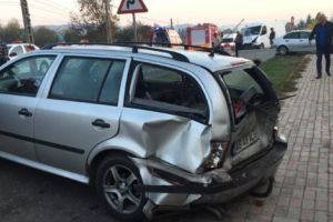 Impact la Stâlpeni! A intervenit SMURD-ul!