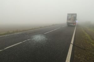 Judetul Tulcea: Accident rutier intre un microbuz transport persoane si o autocisterna. Un pasager a fost ranit