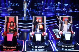 VIDEO Un tânăr din Botoşani i-a impresionat pe juraţii de la Vocea României cu vocea sa