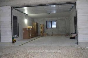 Autoturisme si tigari in valoare de aproximativ 400.000 lei, confiscate la frontiera de nord