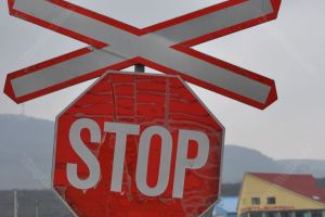 240 de şoferi au rămas fără permise la trecerile peste calea ferată