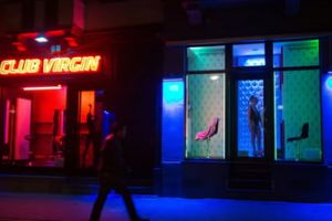 Povestea prostituatelor cărora interlopul Boxerul le aranja in Germania căsătorii de forma cu indieni şi pakistanezi