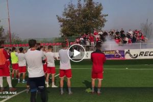 ARDE VESTUL! Suporterii UTA-ei şi-au încurajat favoriţii la ultimul antrenament înainte derby-ului cu Poli (VIDEO)