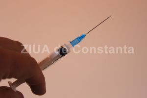 Primul lot din vaccinul antigripal, deja epuizat. Medicii de familie abia fac fata cererilor 