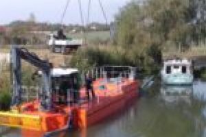 Draga multifuncţională este lansată pe Bega! Canalul navigabil este dotat cu echipamente tehnice de întreţinere