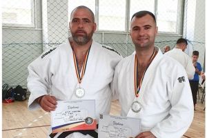 FOTO Medalii de argint pentru doi poliţişti sibieni la Campionatul Naţional de Judo