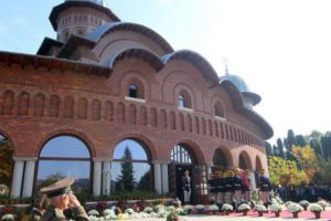 Regele Mihai luase în calcul aducerea în ţară a reginei încă de acum 37 de ani