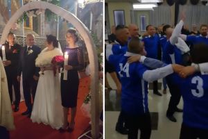 Medgidia. Nunta lui Cosmin Mocanu:  In mijlocul petrecerii, si-au pus tricourile de fotbal si au cantat, in hora, Prieteni de-o viata“ (galerie foto)   