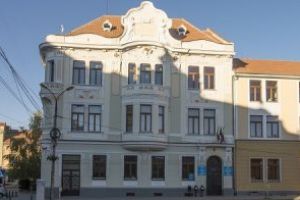 Bugetul local, modificat la Târgu Secuiesc: montarea a două semafoare inteligente, în plan