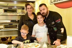 Făgărăşeanul Ciprian Zamfir, instructor pentru pizzaioli în Roma