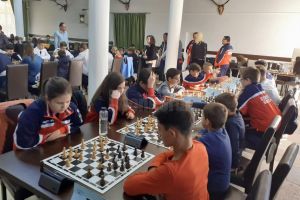 Prezenţă numeroasă a copiilor la Cupa Toamnei