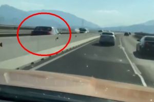 VIDEO Bărbat de 79 de ani, filmat conducând pe contrasens pe centura Braşovului