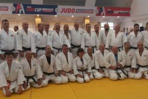 Performanţă remarcabilă a judocanilor veterani de la CSU Piteşti