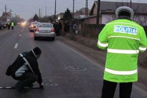 Copil accidentat grav în judeţ, după ce a trecut strada în fugă