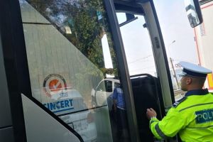 Peste 100 de amenzi pentru cei care transportă mărfuri sau persoane, pe drumurile din Timiş