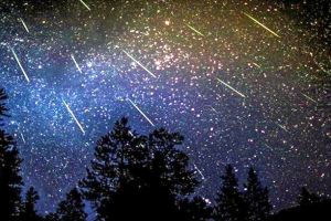 Orionide 2019. Imagini SPECTACULOASE pe cerul României în această noapte: Ploaie de stele provenită din coada cometei Halley