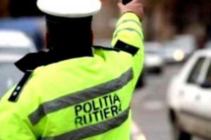 Conducătorii auto, care nu au respectat legislaţia rutieră, au fost sancţionaţi de poliţiştii rutieri în acţiune