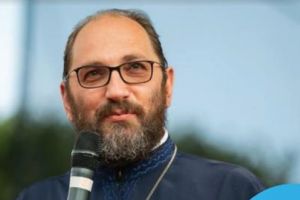 Preotul Constantin Necula susţine conferinţa „Cum să mă întâlnesc cu Hristos”, la Timişoara