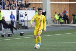 La multi ani, capitane!“, Astazi e ziua de nastere a lui Ianis Hagi. A implinit 21 de ani