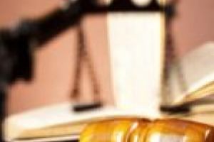 Grefiera-şefă a Parchetului de pe lângă Judecătoria Moldova Nouă, implicată în contrabanda cu ţigări?!