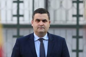 Ministrul Gabriel Les, prezent la spectacolul Omagiu Armatei Romane la Ministerul Apararii Nationale