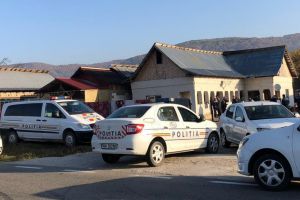 Poliţiştii din Găeşti au prins o bandă care tâlhărea şoferii pe drumurile naţionale