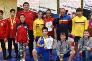 Luptătorii juniori mici, 16 medalii la Naţionale